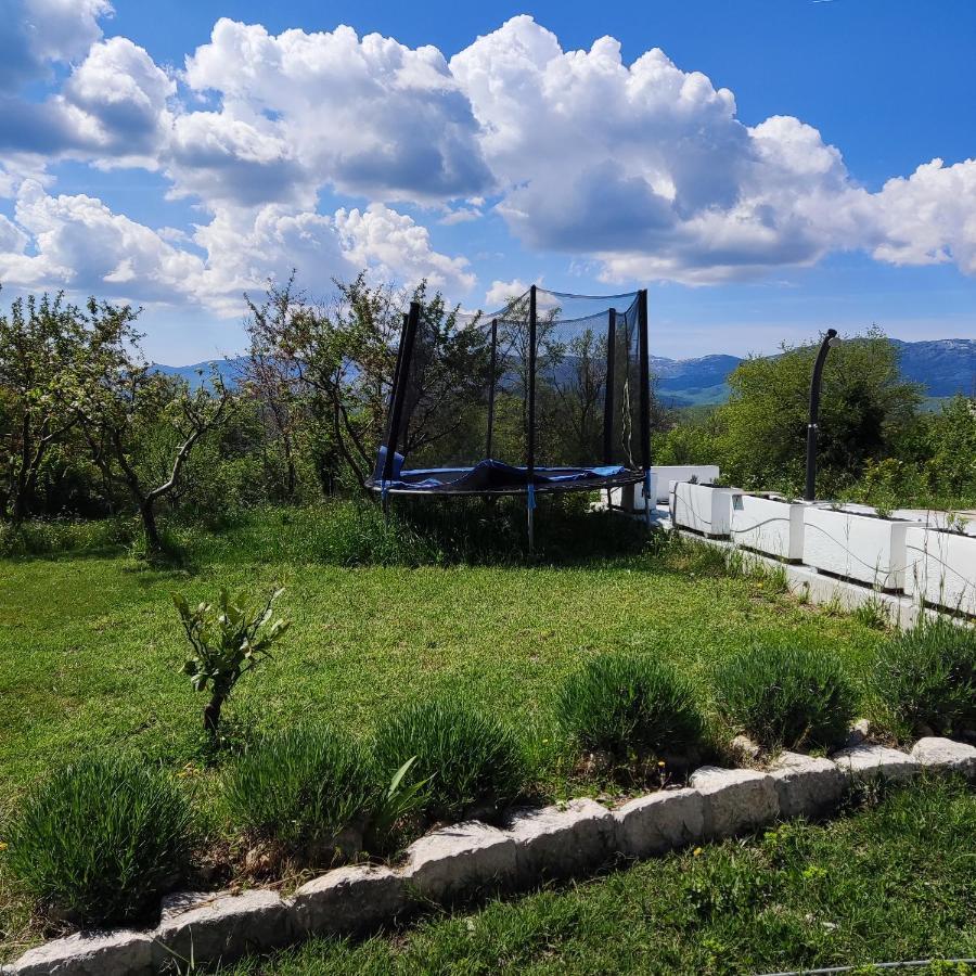 Villa Casa Di Oliva-House With Heated Pool & Jacuzzi In Trilj, Croatia Extérieur photo
