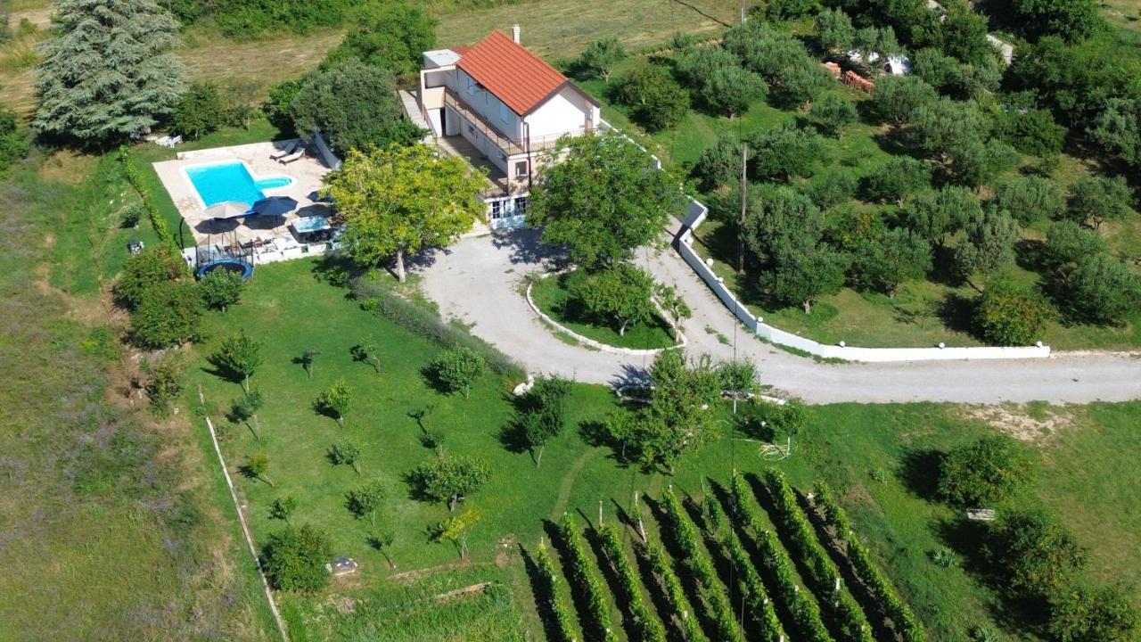 Villa Casa Di Oliva-House With Heated Pool & Jacuzzi In Trilj, Croatia Extérieur photo